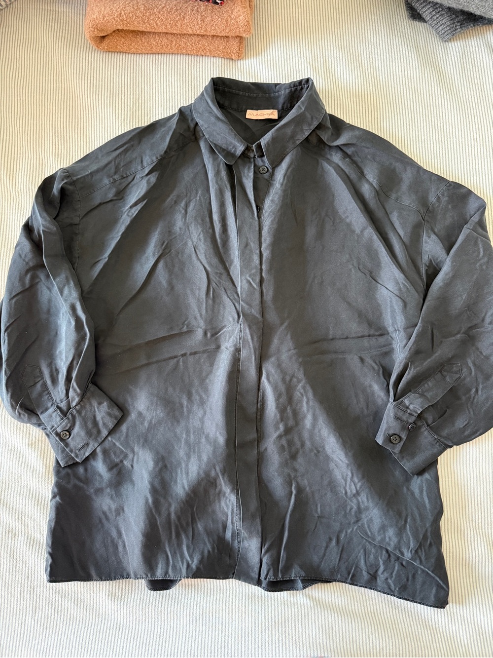 100% silk black shirt